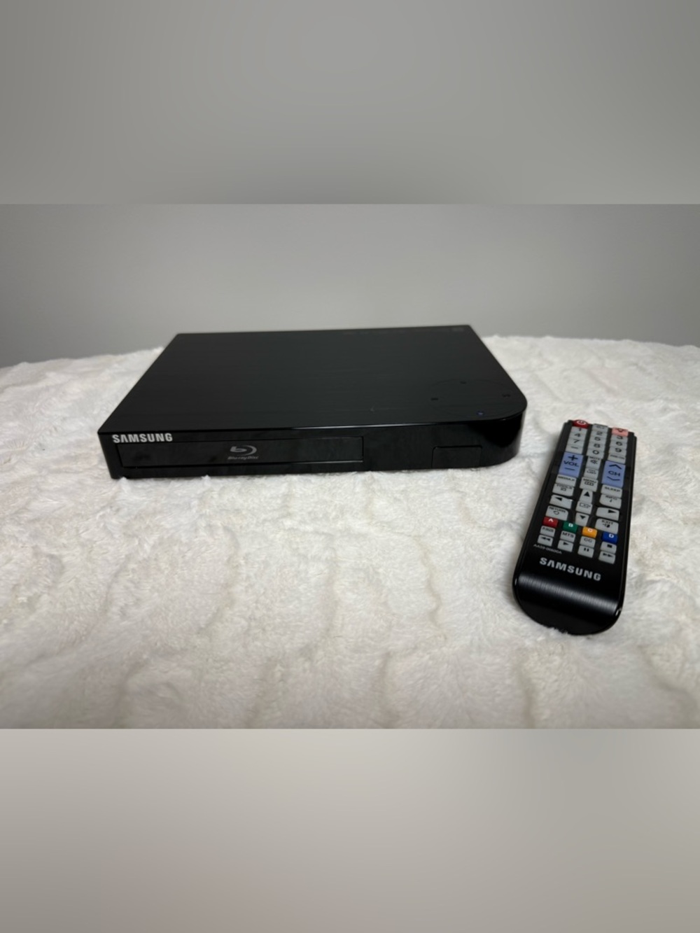 Samsung | Blue Ray Disc Dvd Player With Remote |  BD - F5100
